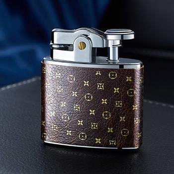 فندک پدالی قهوه ای طرح لویی ویتون